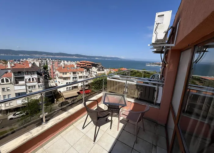 Julia Vigo Panorama Apartments